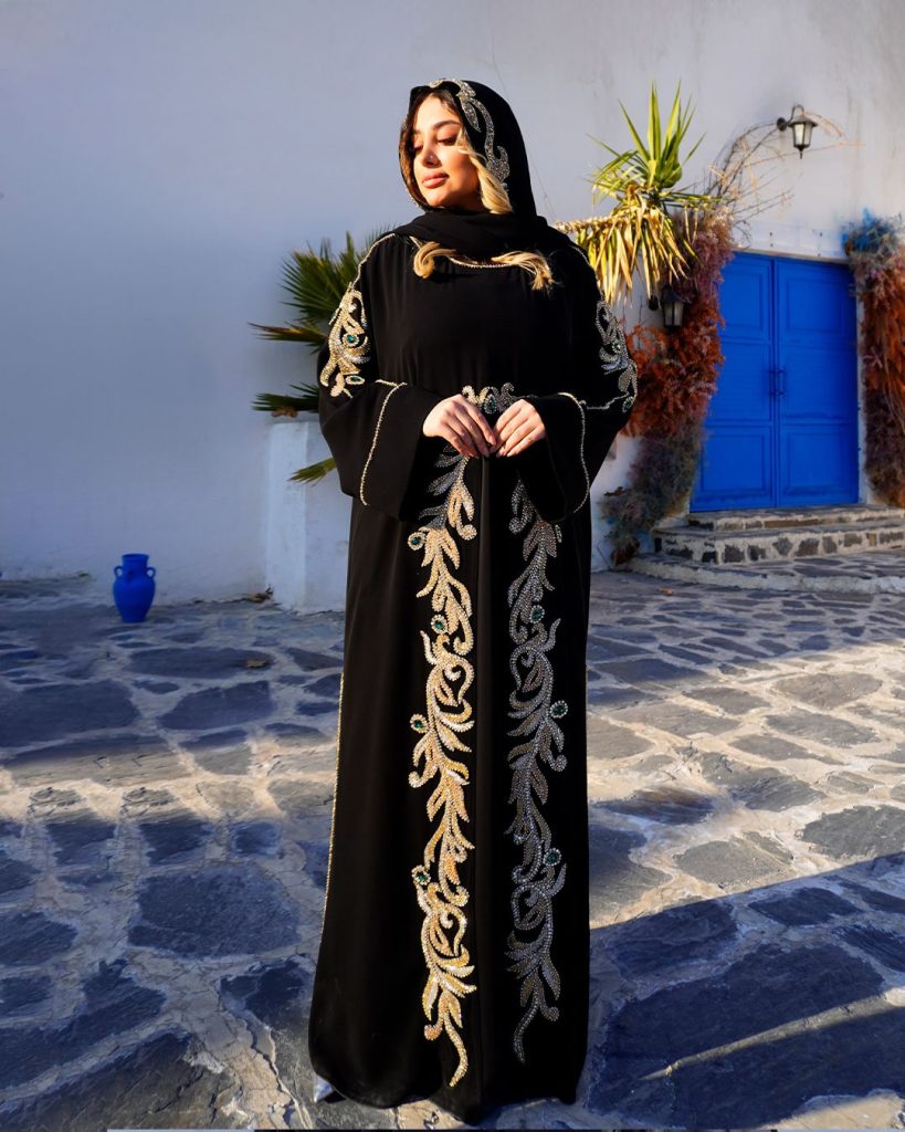 ملابس_نسائية_بتطريز_فاخر